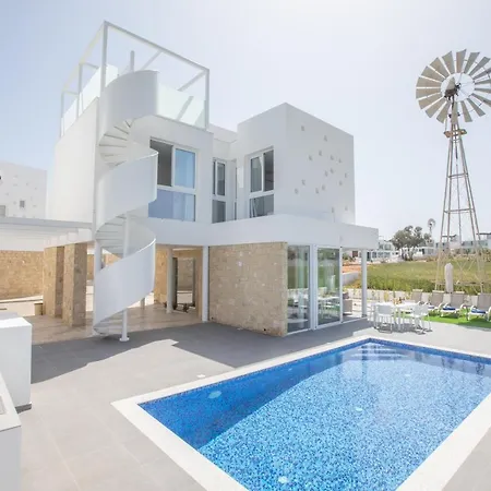Vie Bleu 3 Bedroom Villa *