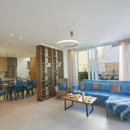 Vie Bleu 3 Bedroom